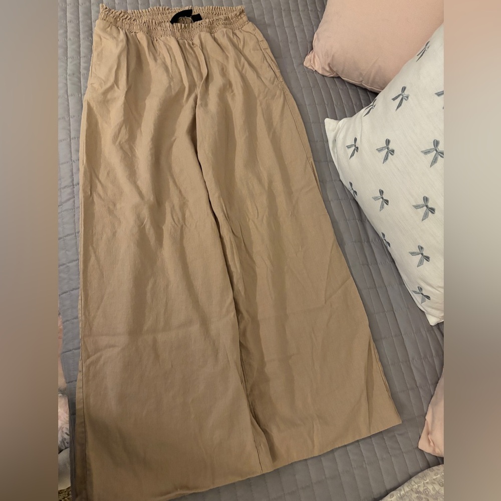 New York & Company Beige Elastic Waist Pants
